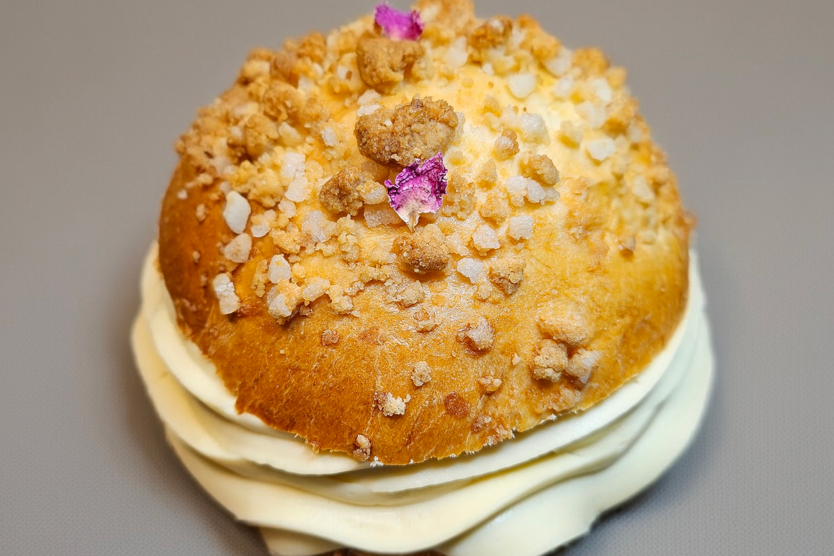 Exquisite dessert plating private dining experience